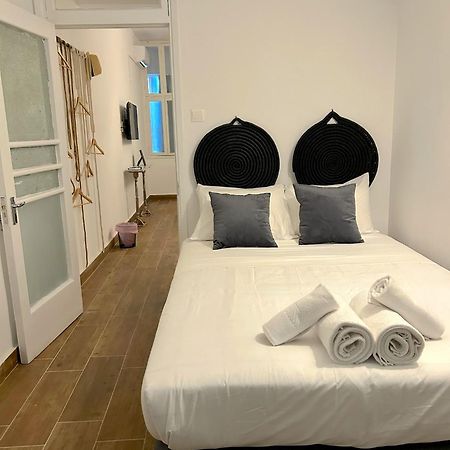 Queen Regina Suites By Platform 357 Никозия Екстериор снимка