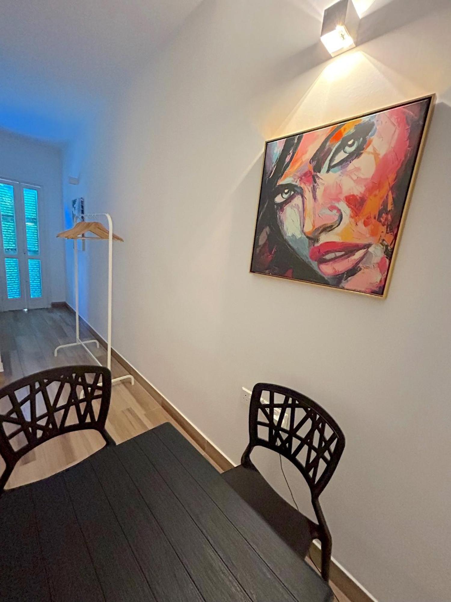 Queen Regina Suites By Platform 357 Никозия Екстериор снимка