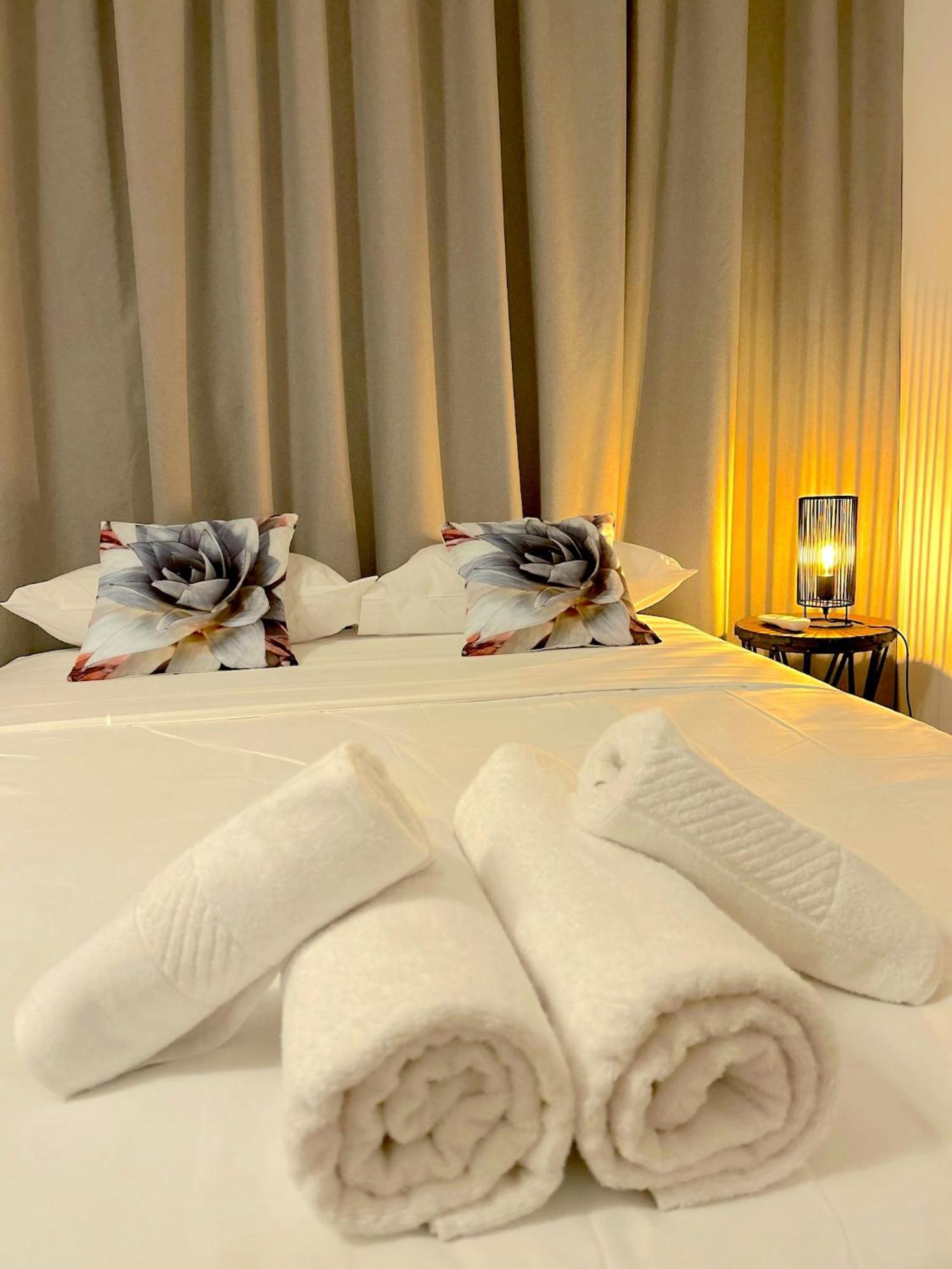 Queen Regina Suites By Platform 357 Никозия Екстериор снимка