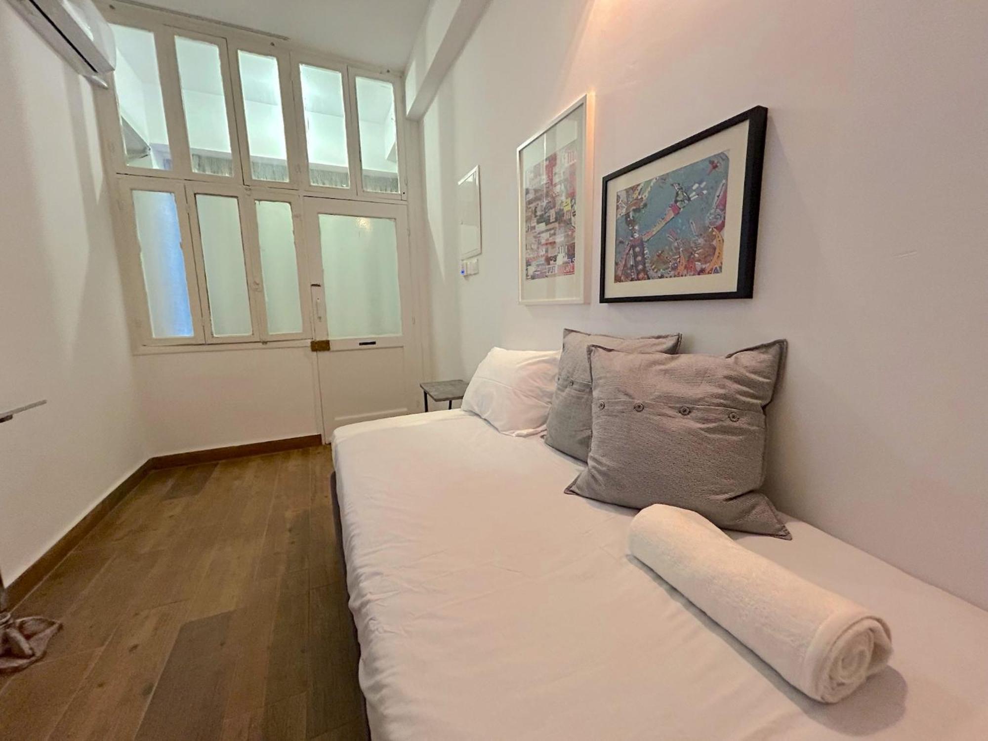 Queen Regina Suites By Platform 357 Никозия Екстериор снимка